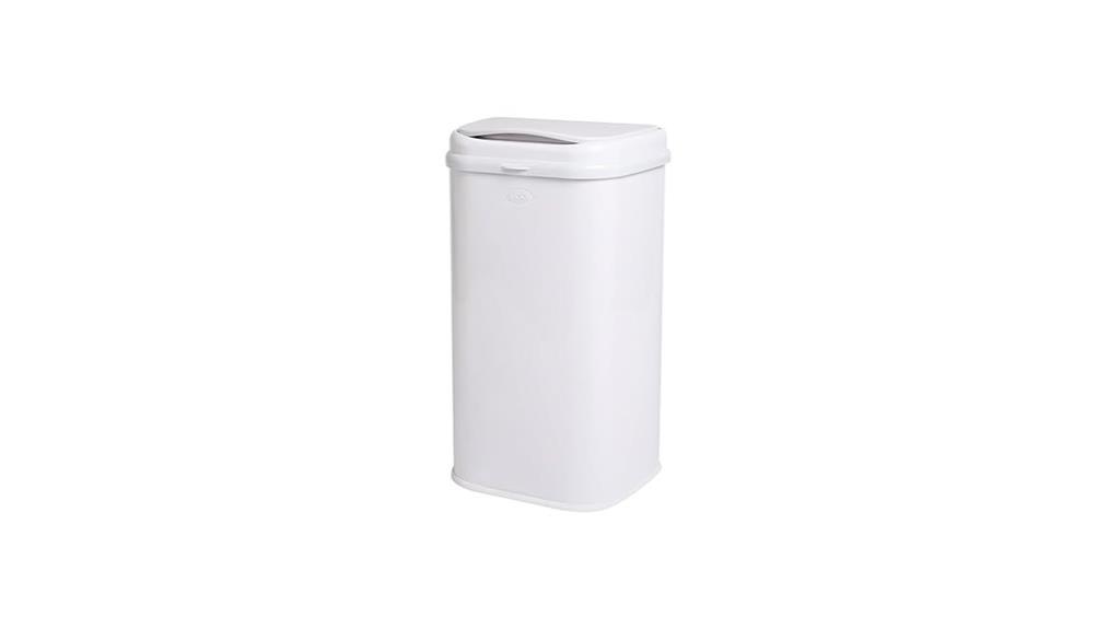 odor locking diaper pail