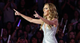 Céline Dion Has The Best Reaction To Her Cheering Fans