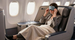 No Leggings, No Sneakers: First-Class Flyers Swear By Pamela Anderson's Anti-Trend Airport Outfit